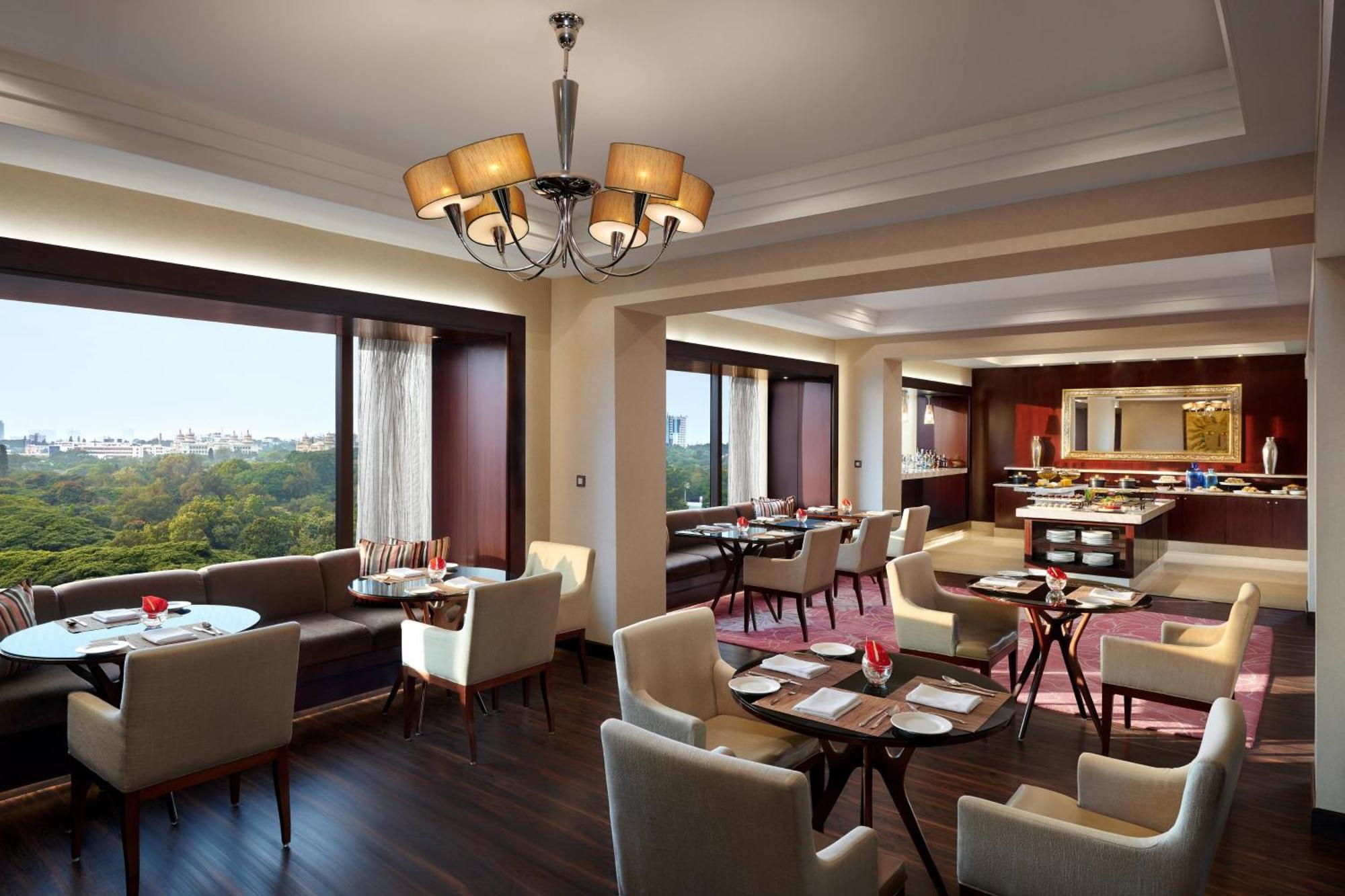 Executive Suite,1616890397:JPEG