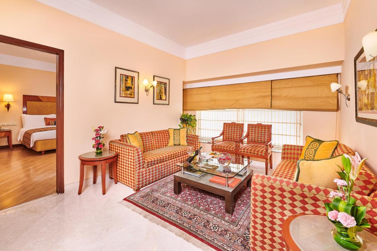 Luxury Suite on Laundry service,1278232165:JPEG